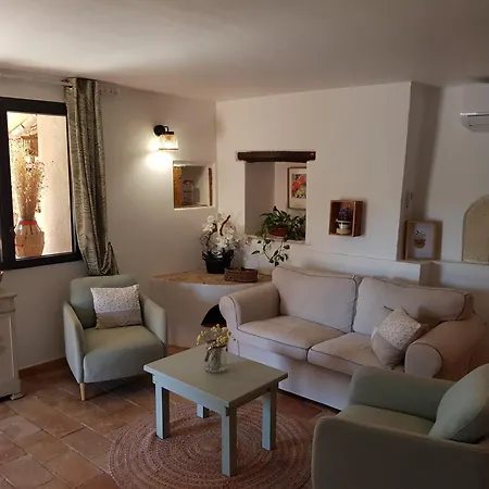 Maison En Luberon